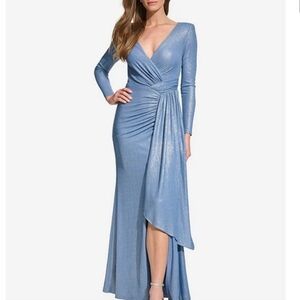 VINCE CAMUTO NWT Shimmer Gown  Size 6